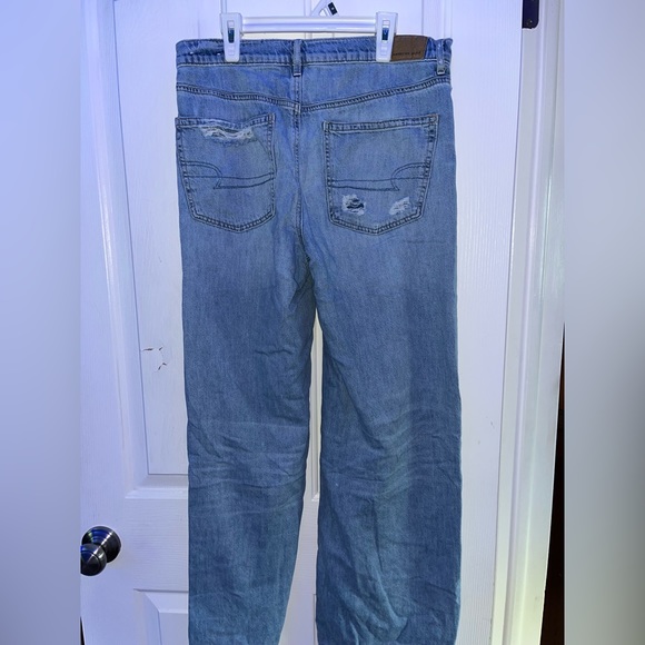 AE Baggy Skater Jeans (Mid Rise Size 8R) - Picture 2 of 4